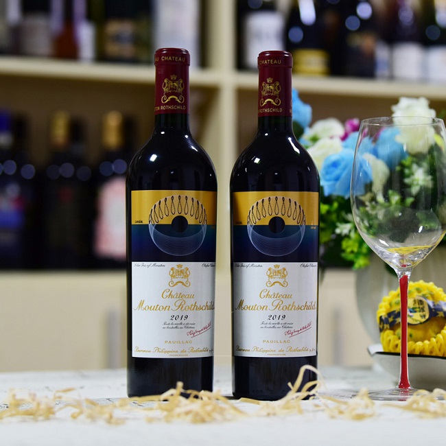 满分大年【珍藏版】2019 Chateau Mouton Rothschild